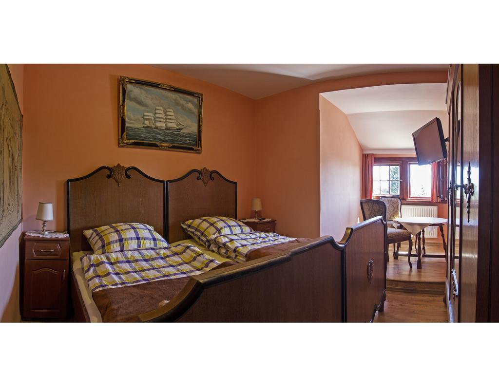 Villa Bergera Dzierżoniów Стая снимка